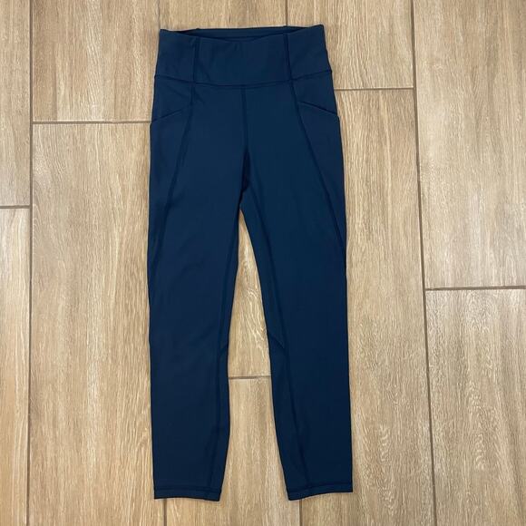 Lululemon Run Inspire Crop II Women’s Size 4 Navy High Rise 22” Leggings - Picture 1 of 11